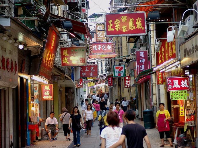 澳门六张赌牌持有人揭秘，最新动态与视频概览