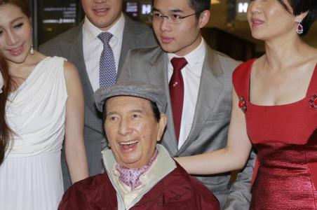 澳门赌牌背后的故事，历史、意义与图片解析